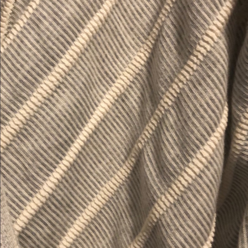 Drape Front Top - Picture 4 of 5